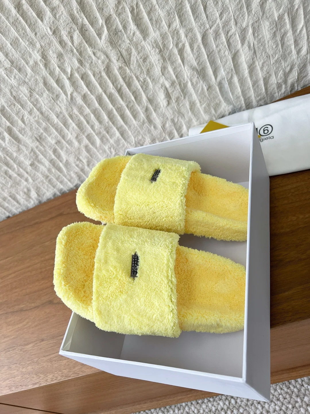 마르지엘라 5 개 발가락 메시 뮬 샌들 상세 이미지 4
