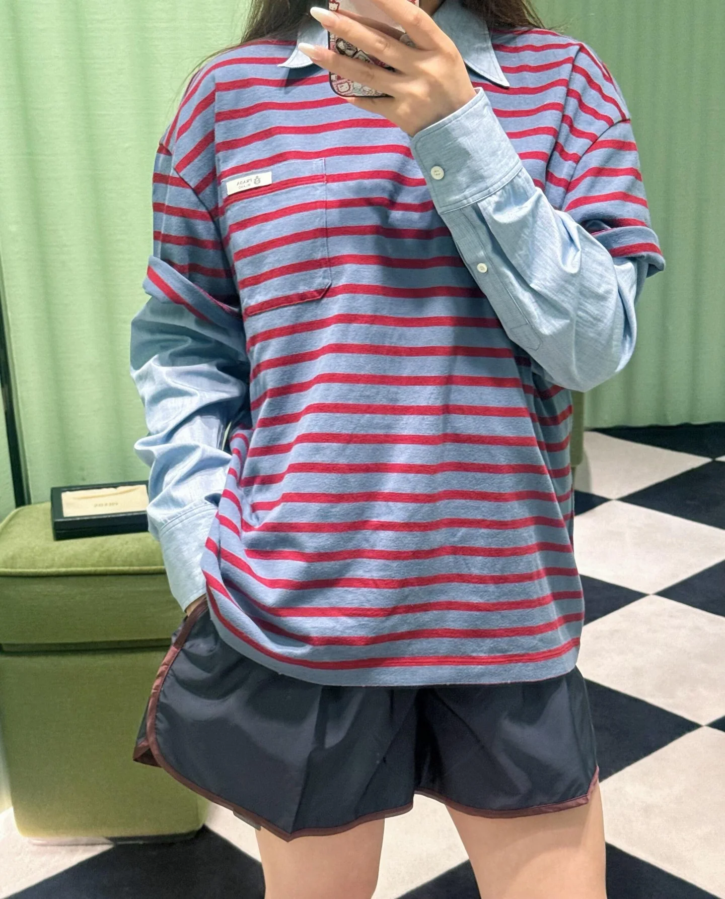 프라다 스트라이프 오버핏 코튼 반팔 티셔츠 2026 SS 상세 이미지 5