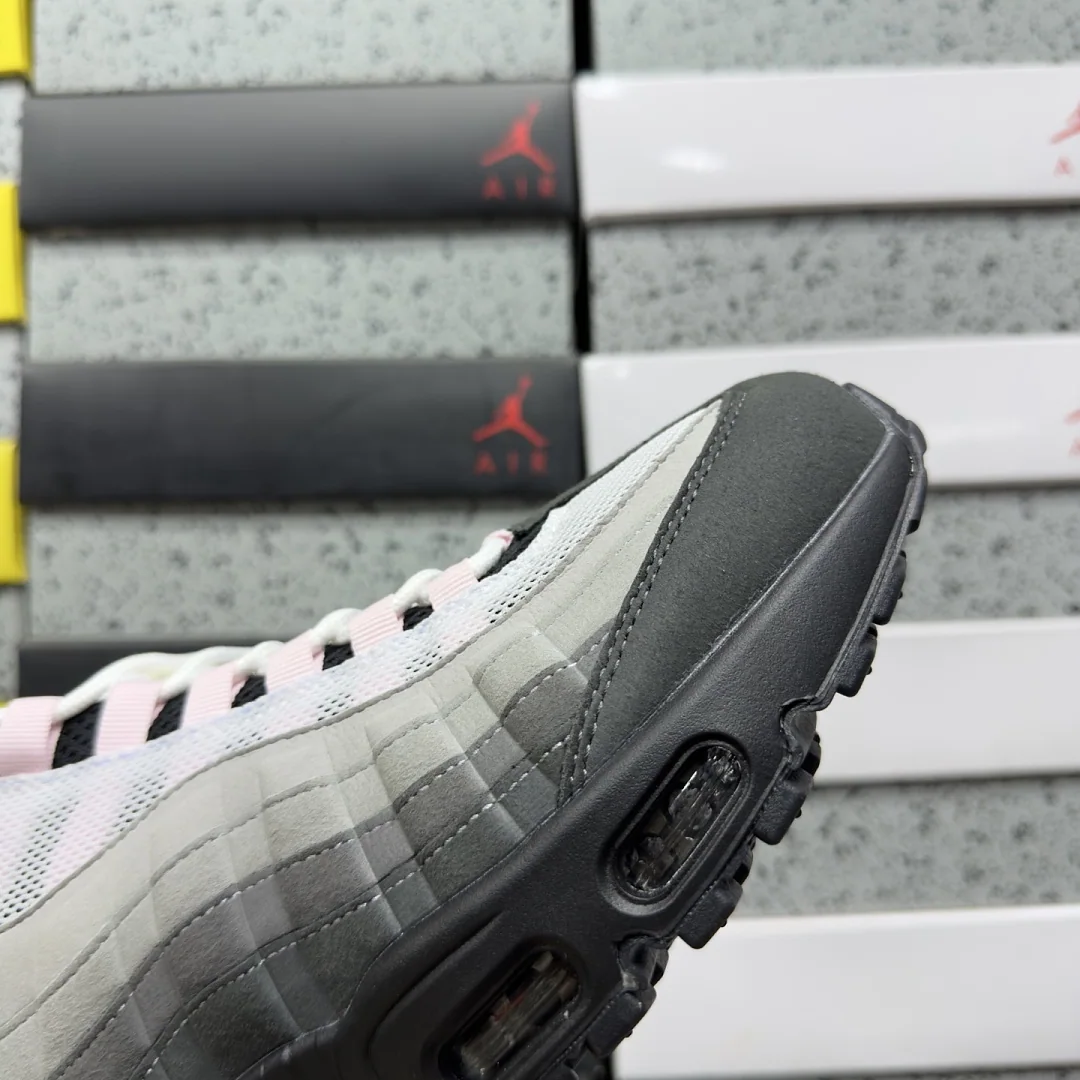 나이키 [XY] 에어 맥스 95 OG HJ5996-001 201804 Nike Air Max 95 OG Big Bubble Pink Foam 상세 이미지 3