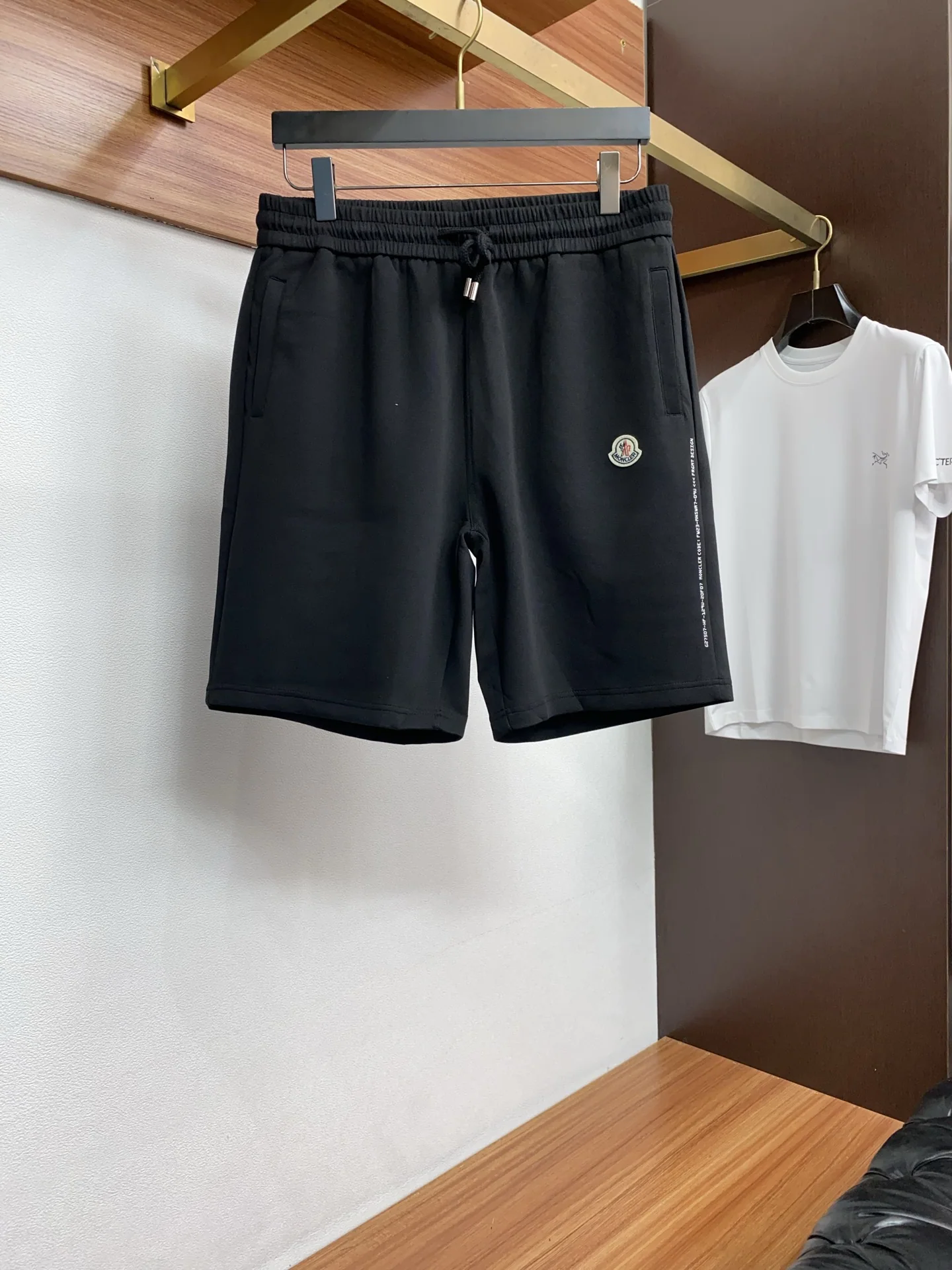 몽클레르 남성 반바지 상세 이미지 1