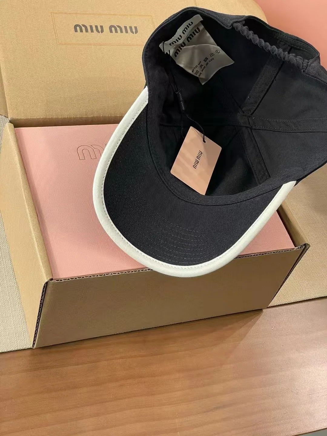 미우미우 모자 81481 Miu Miu Cap 상세 이미지 17