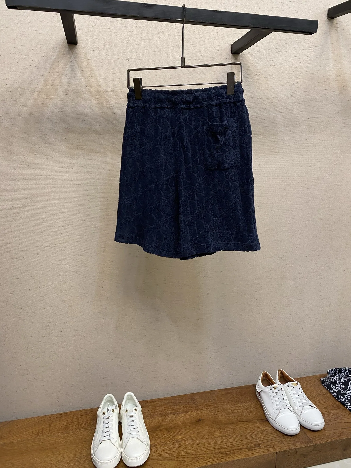 디올 남성 반바지 26FW 52784 Dior Shorts 상세 이미지 2