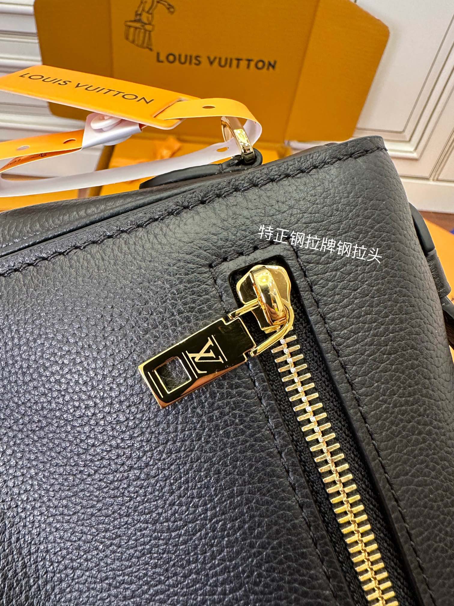 루이비통 가죽 가방 M22735 상세 이미지 9