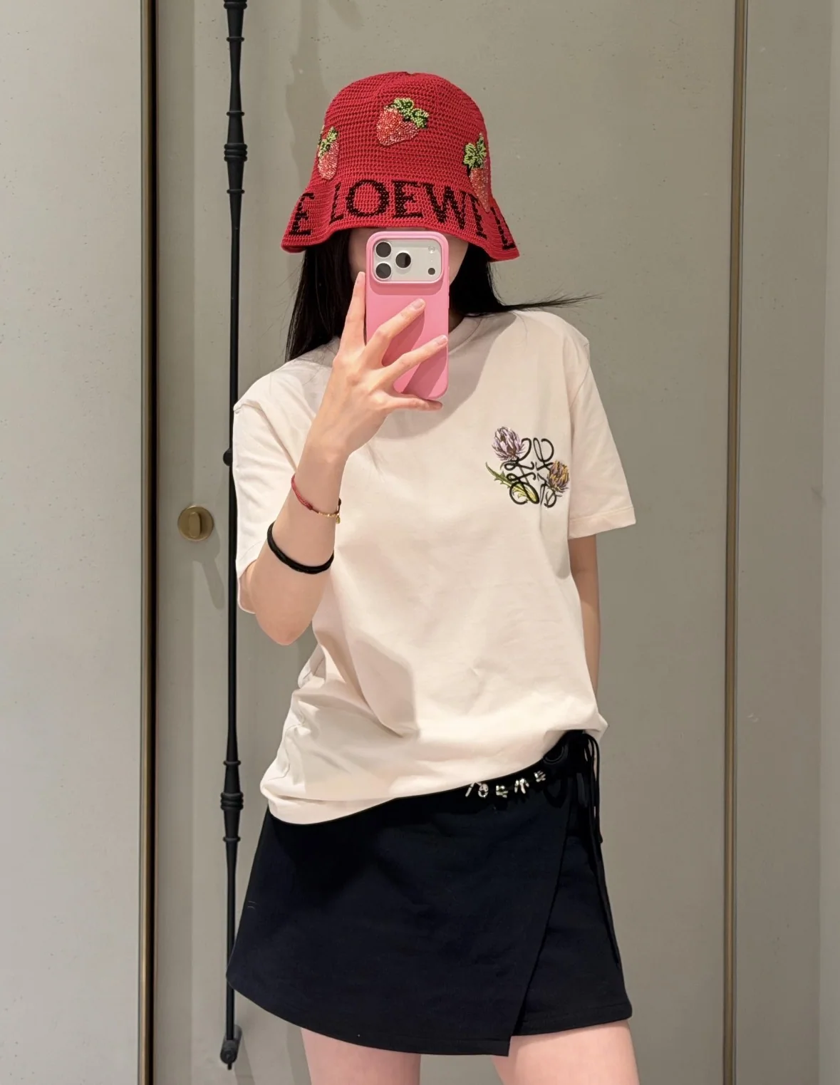 로에베 베이지 꽃무늬 자수 반팔 티셔츠 상세 이미지 2