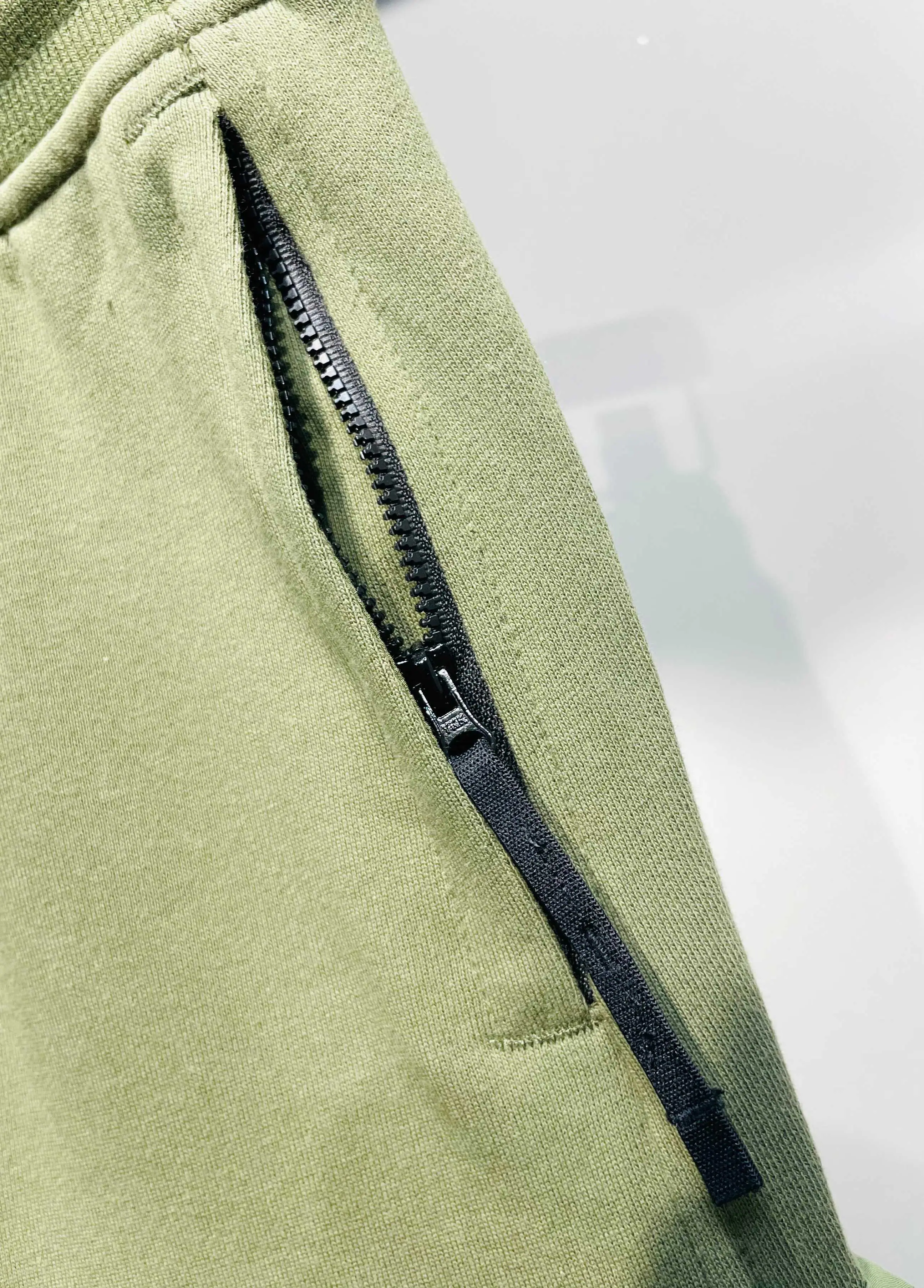 스톤아일랜드 남성 반바지 25SS 51332 Stone Island Shorts 상세 이미지 7