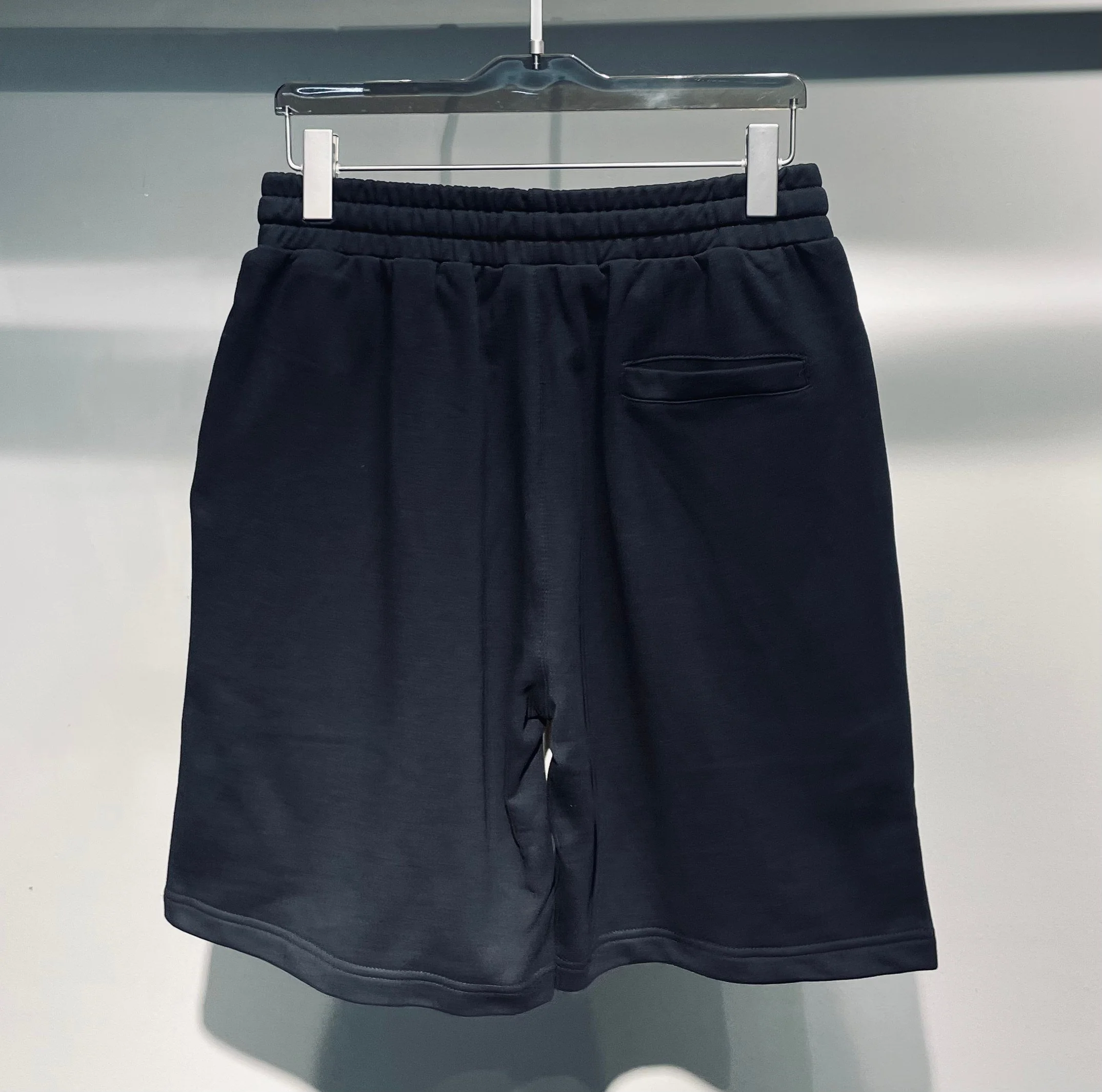 스톤아일랜드 남여공용 반바지 51374 Stone Island Shorts 상세 이미지 2