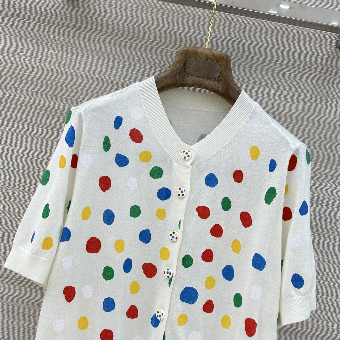 루이비통 모노그램 페인트 그래피티 반팔 가디건 상세 이미지 2