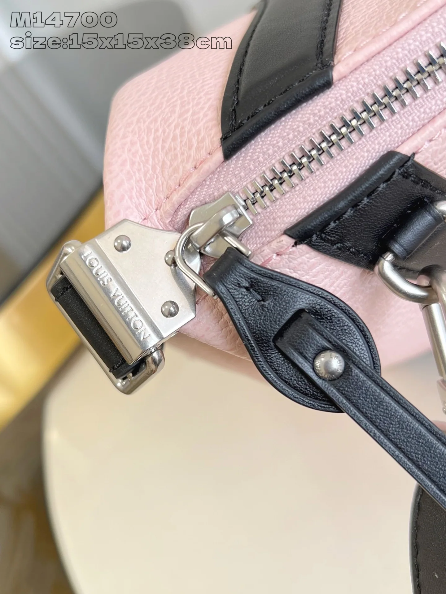 루이비통 LV 바이커 미디엄 핸드백 M14700 상세 이미지 7