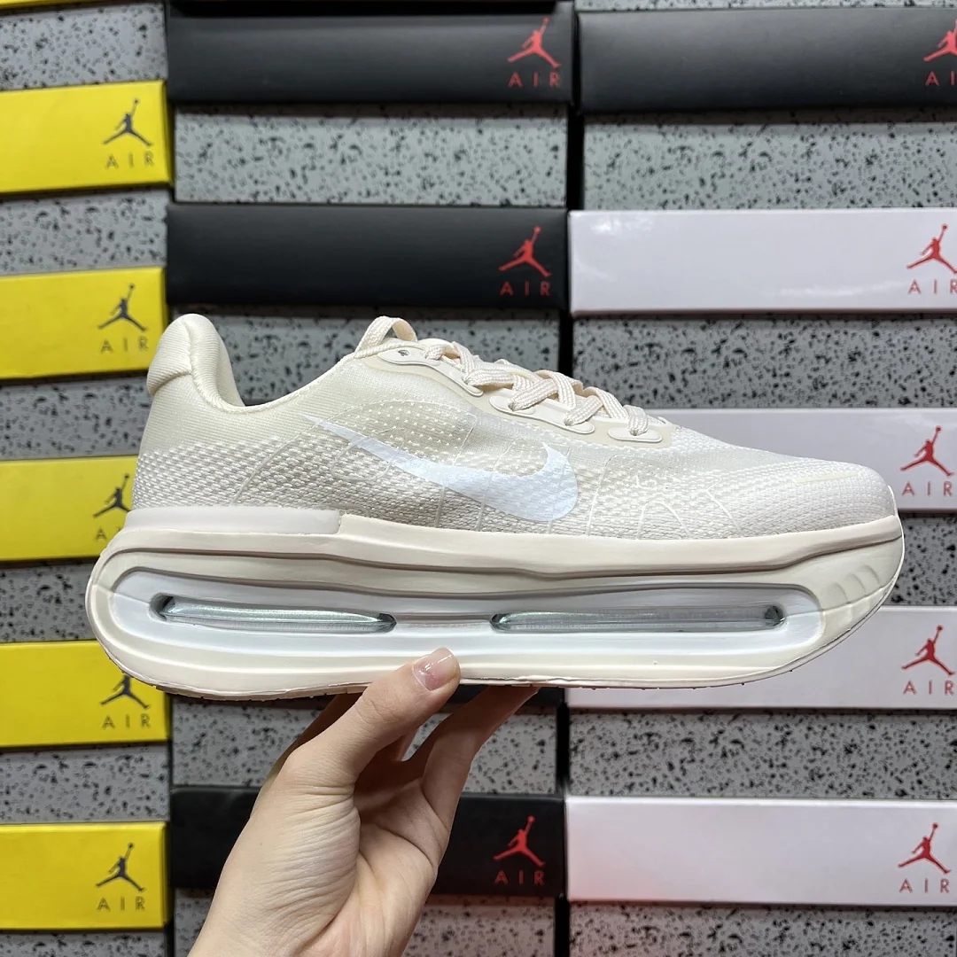 나이키 [CG] 보메로 프리미엄 IQ8102-100 202000 Nike Vomero Premium Chalk 상세 이미지 9