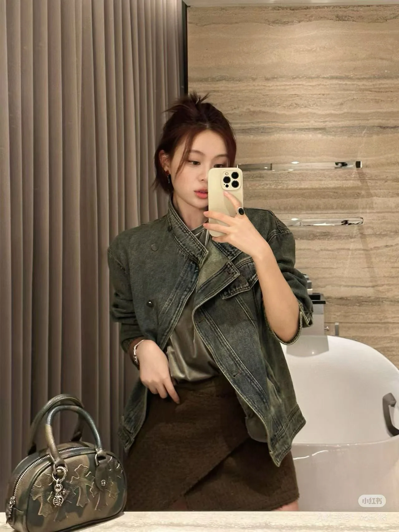 크롬하츠 가방 상세 이미지 3