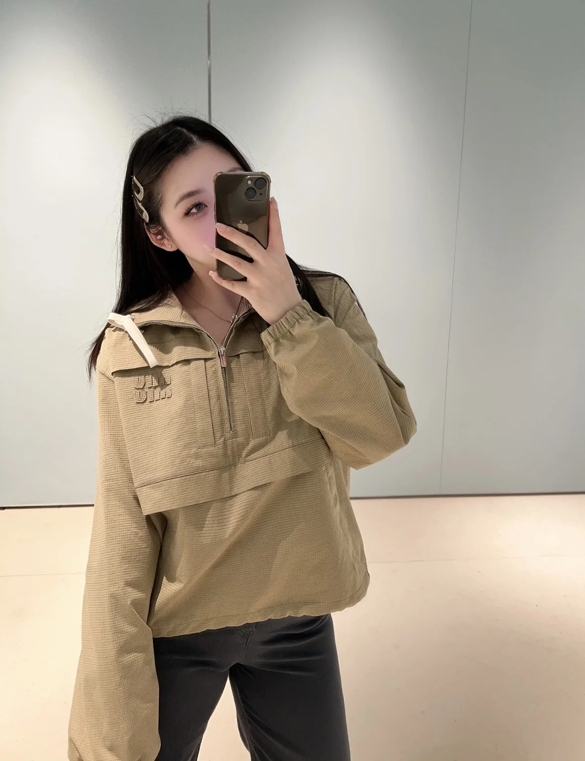 샤넬 여성 체크 후드 윈드브레이커 세트 상세 이미지 2