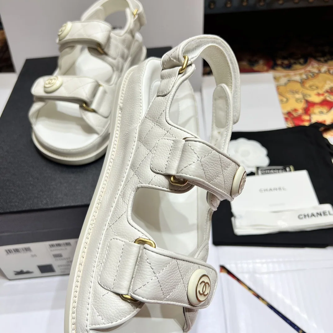 샤넬 클래식 더블 C 벨크로 비치 슈즈 상세 이미지 6