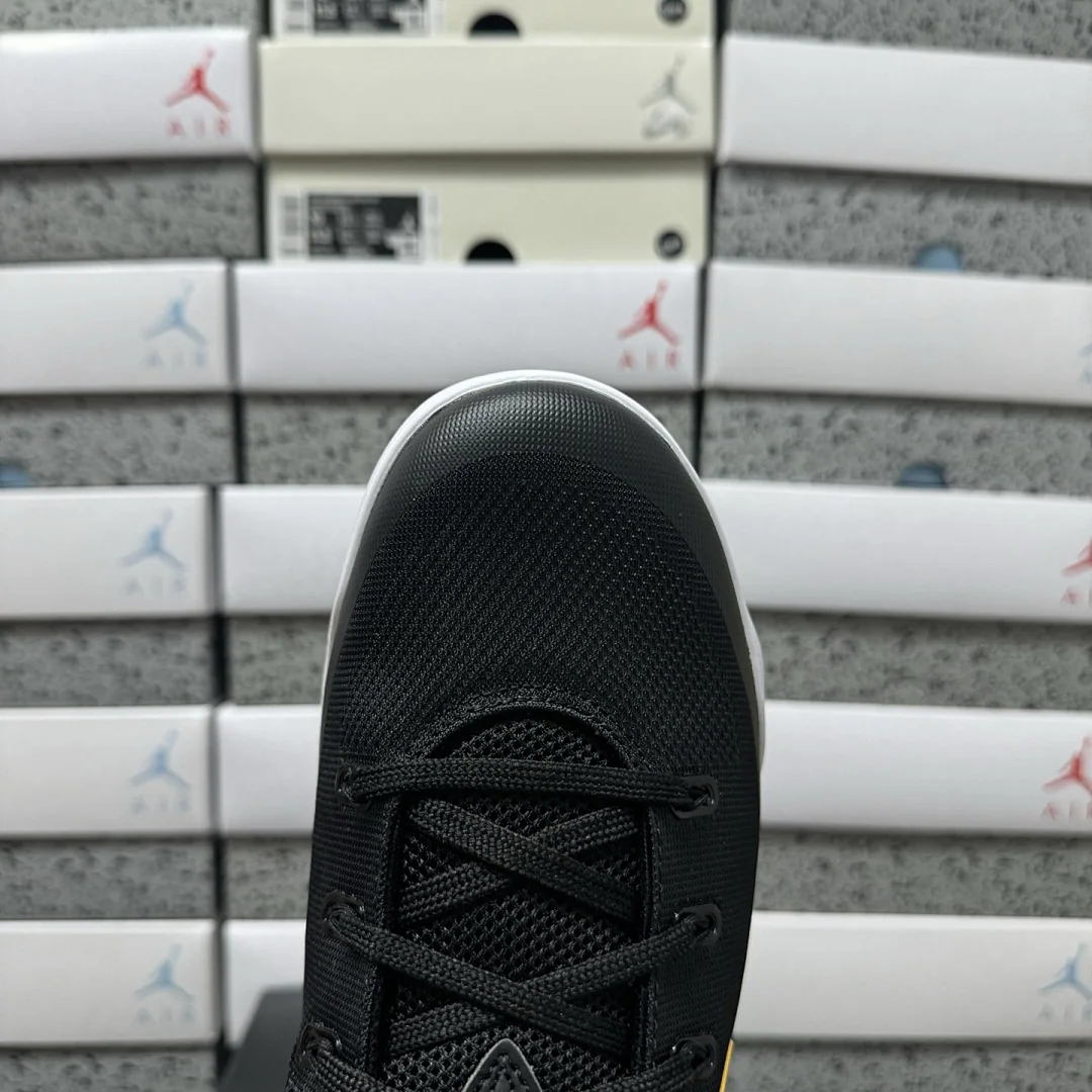 나이키 [GX] 코비 9 EM 로우 프로트로 TB IH1401-002 201391 Nike Kobe 9 EM Low Protro TB Black 상세 이미지 10