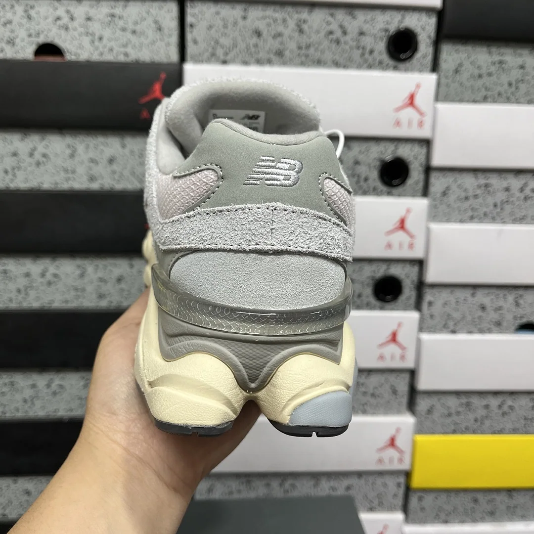 뉴발란스 [C] 9060 U9060SFB 202145 New Balance 9060 상세 이미지 9
