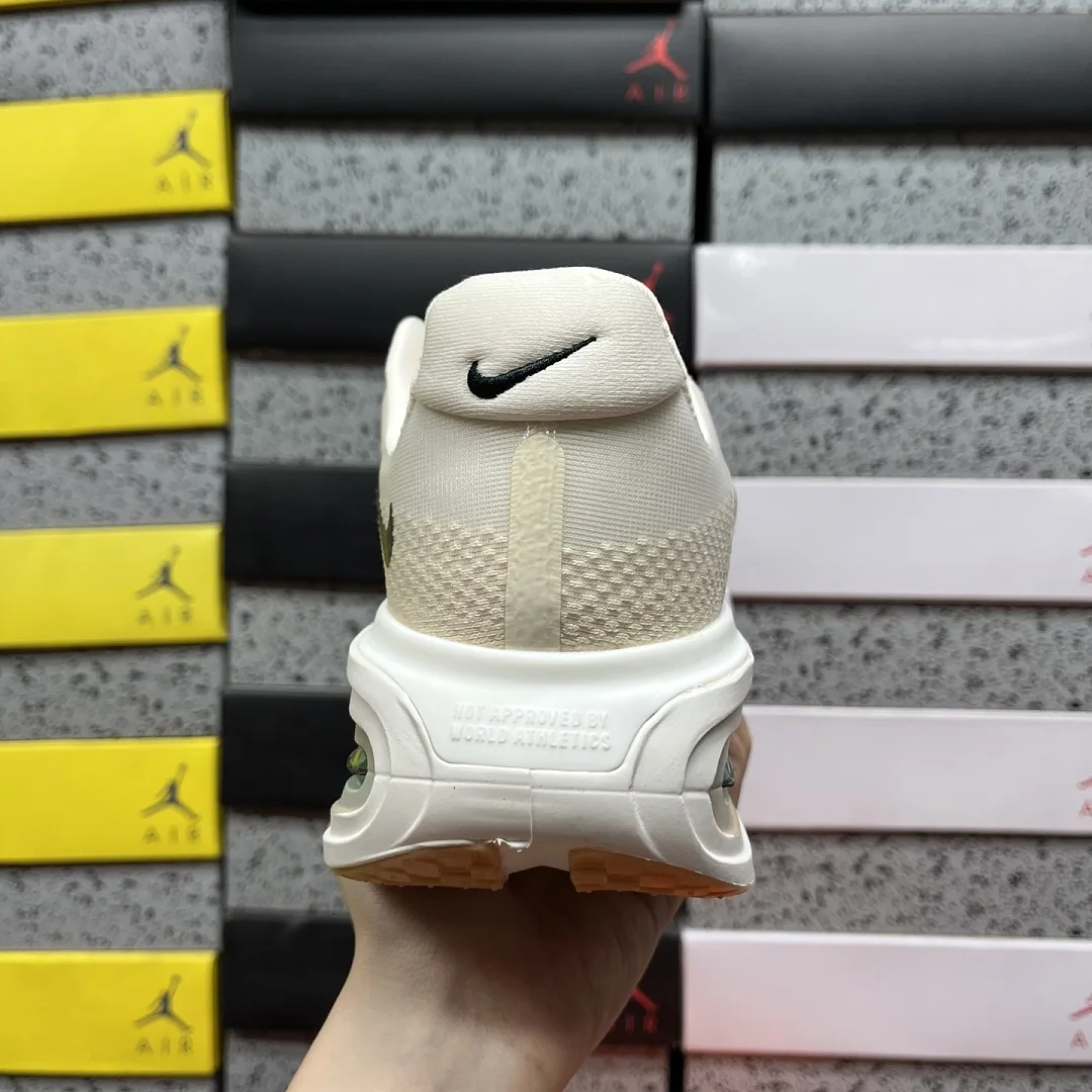 나이키 [CG] 보메로 프리미엄 HQ2050-106 202003 Nike Vomero Premium Pale Ivory Jade Horizon 상세 이미지 5