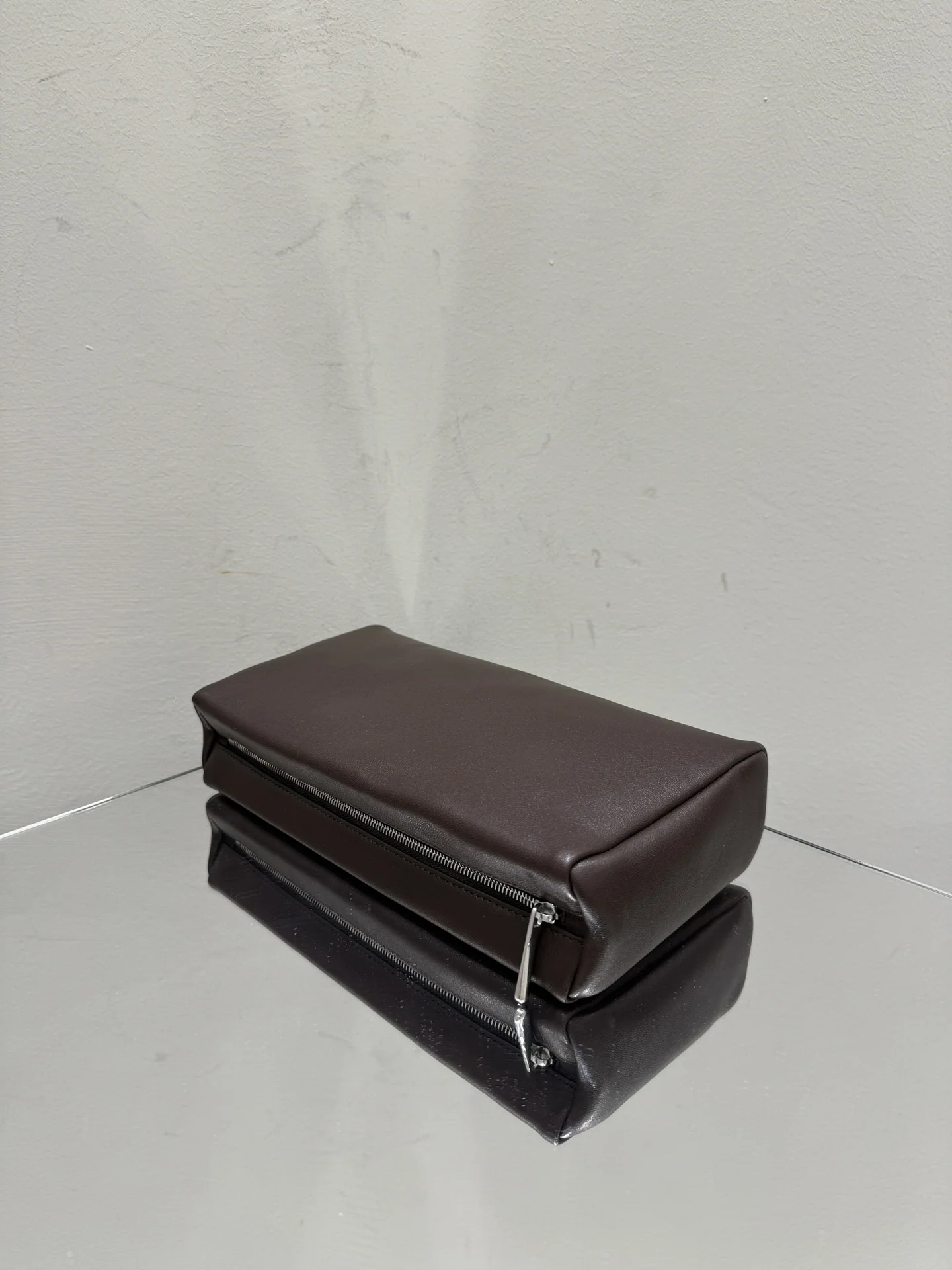 더로우 천연 가죽 클러치백 상세 이미지 5