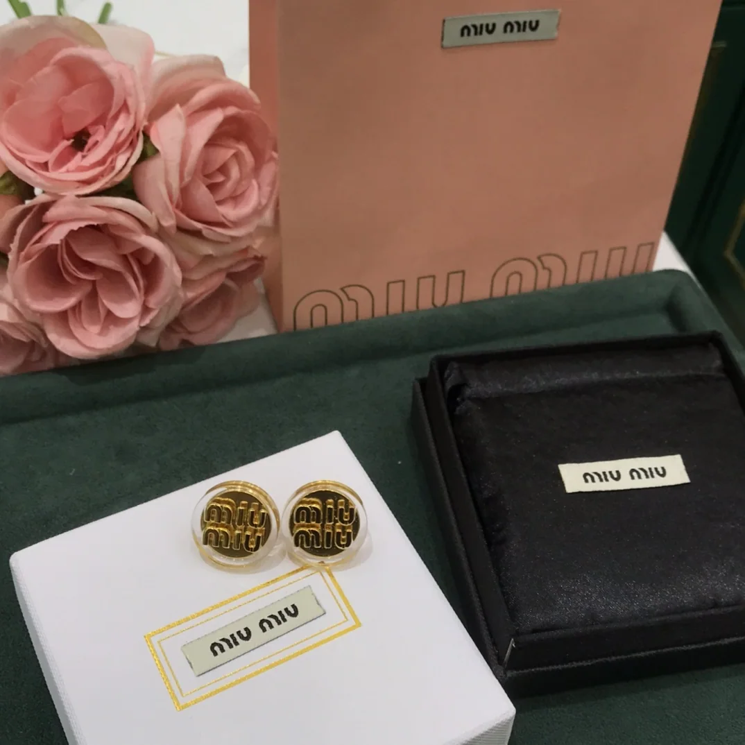 미우미우 골드 클립 귀걸이 상세 이미지 8