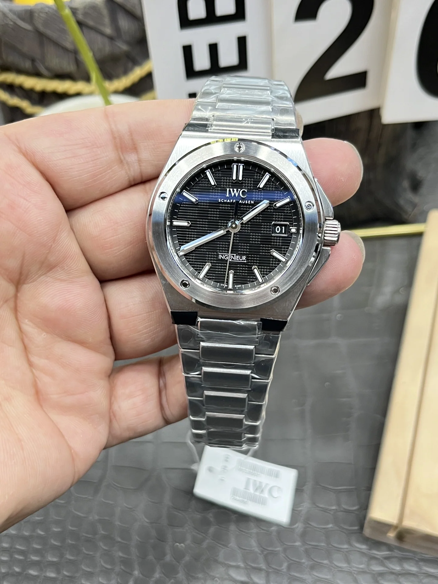 IWC 인제니어 자동 시계 상세 이미지 2