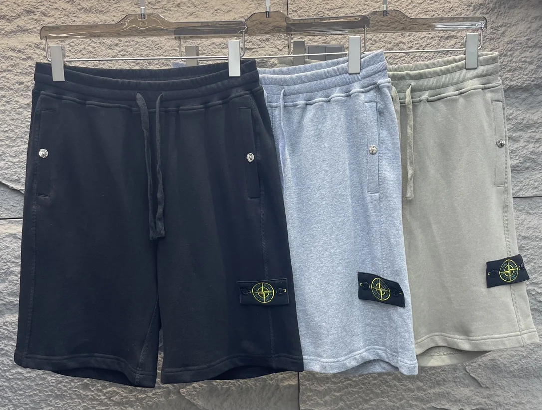 스톤아일랜드 남성 반바지 51515 Stone Island Shorts 상세 이미지 1