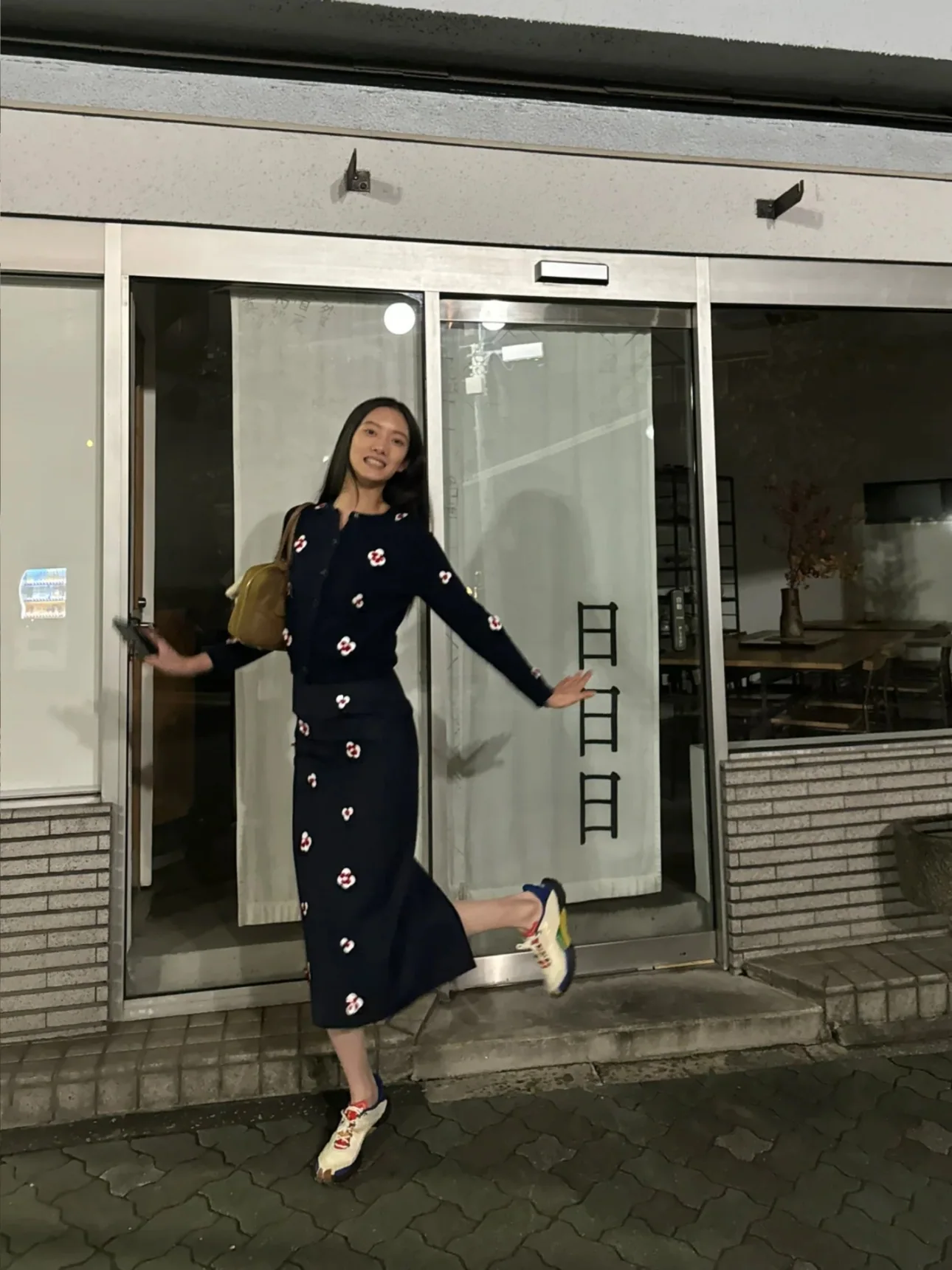 스커트 여성 손자수 네이비 롱 스커트 24 FW 상세 이미지 2