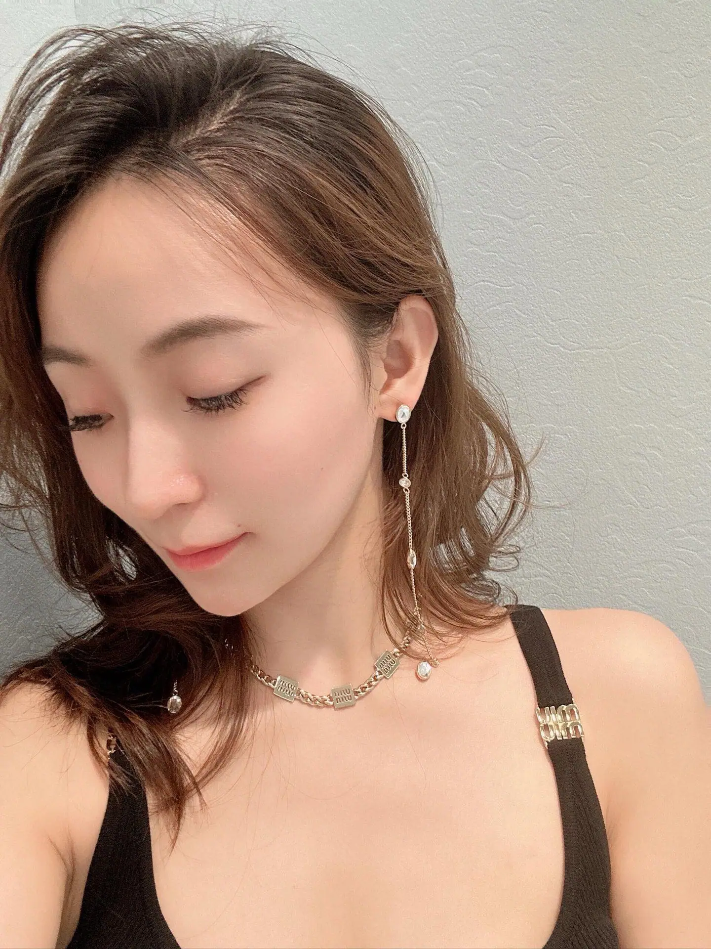 미우미우 스와로브스키 크리스탈 진주 귀걸이 상세 이미지 2