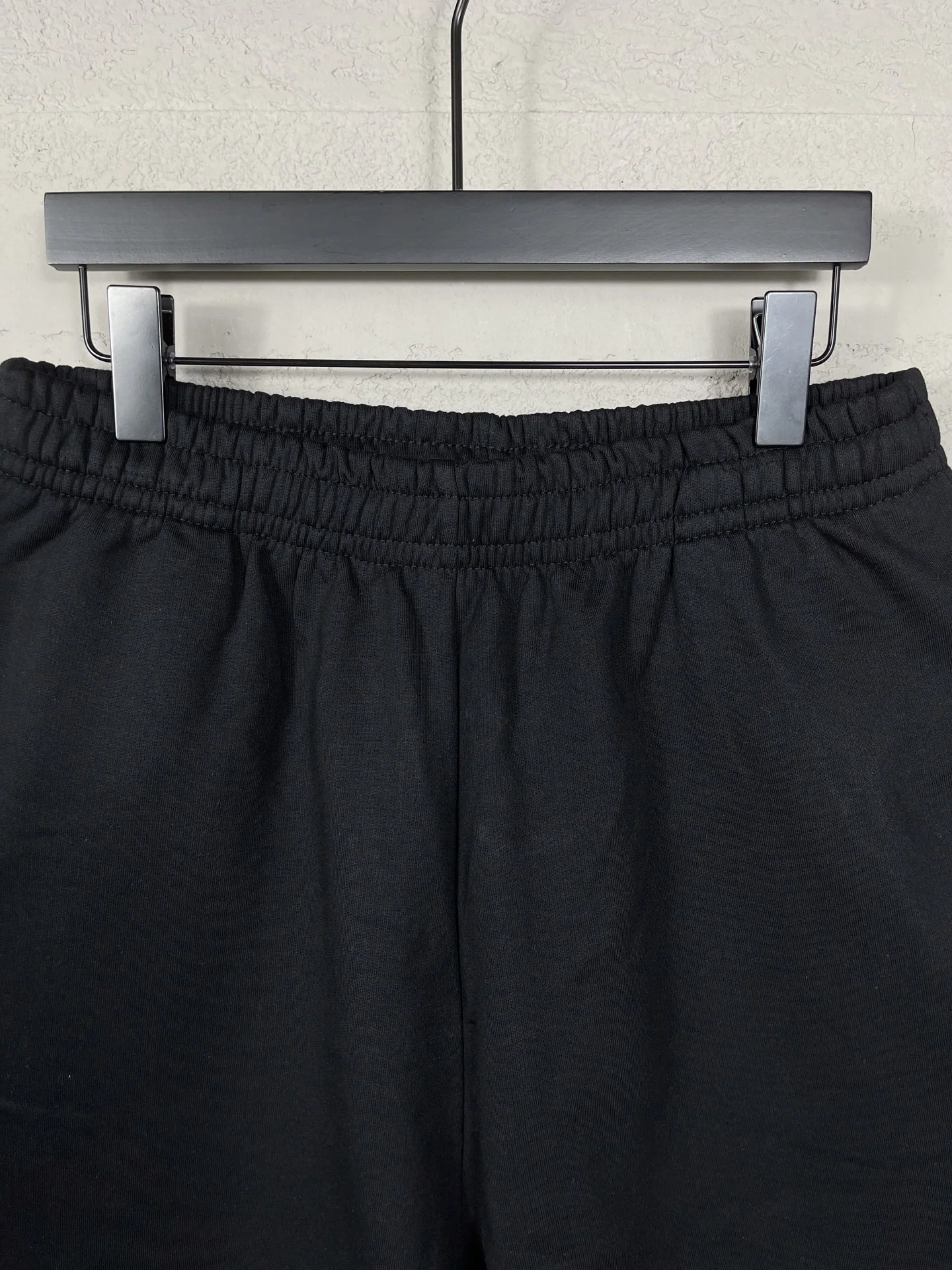 발렌시아가 더블 링 로고 자수 면 반바지 상세 이미지 3
