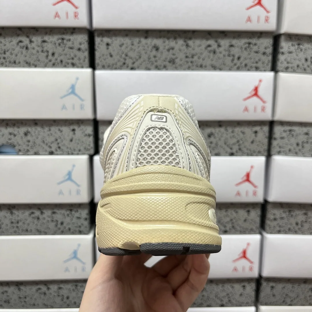 뉴발란스 [XY] 740v2 U740PR2 202072 New Balance 740v2 White Marsh Green 상세 이미지 5