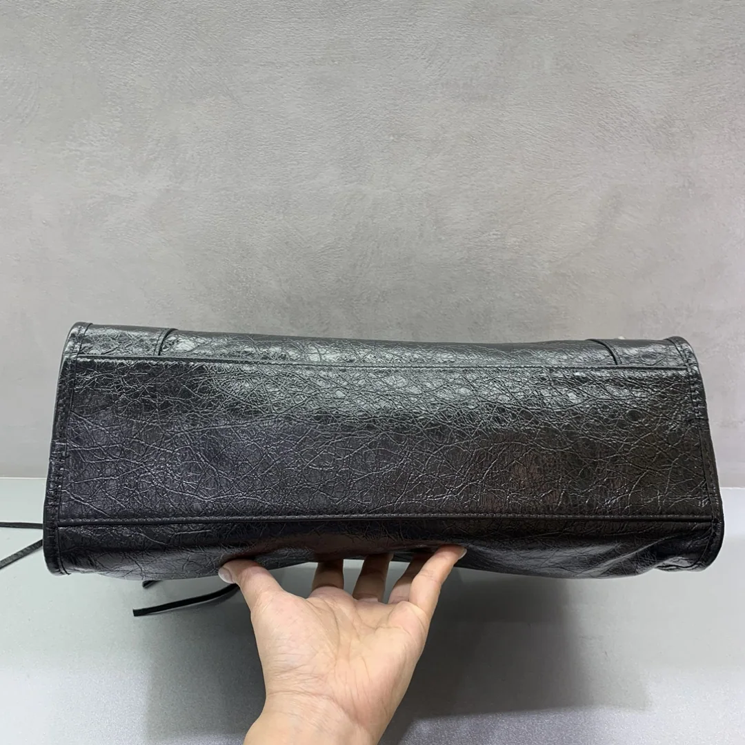 발렌시아가 르 시티 대형 핸드백 1157481180 상세 이미지 4