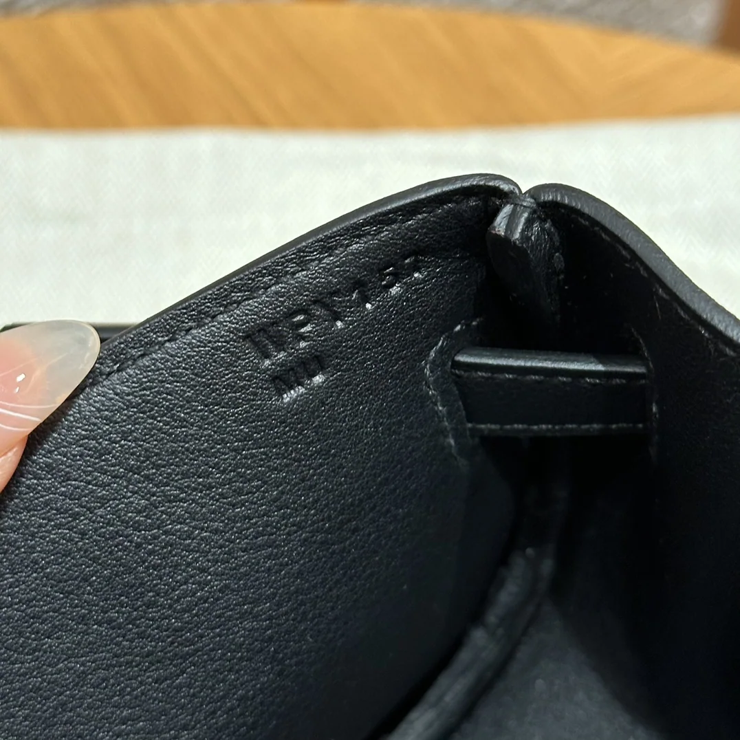 에르메스 켈리 무브 만두형 가방 상세 이미지 9