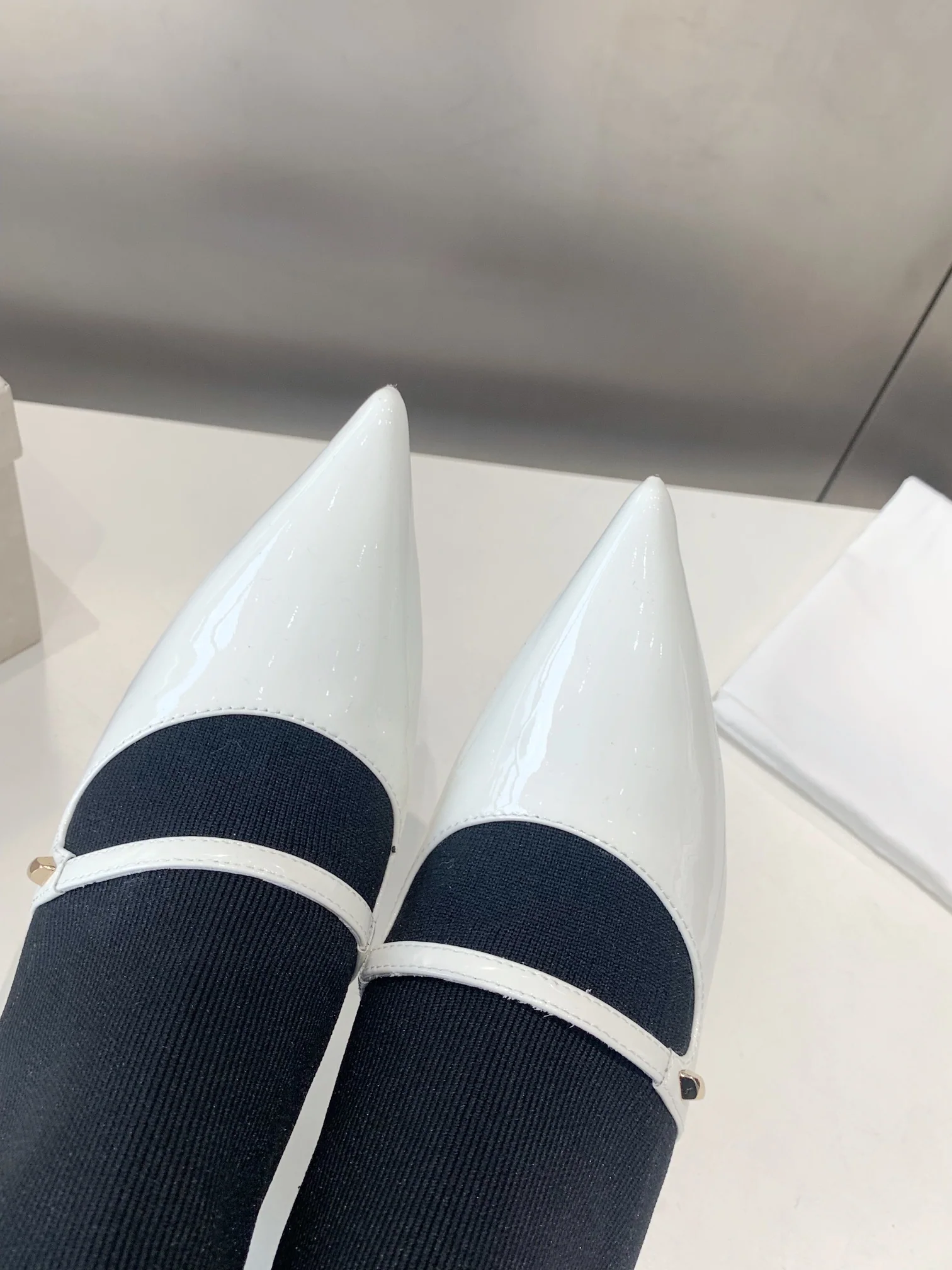 지미추 뾰족코 하이힐 삭스 앵클부츠 8057 상세 이미지 4