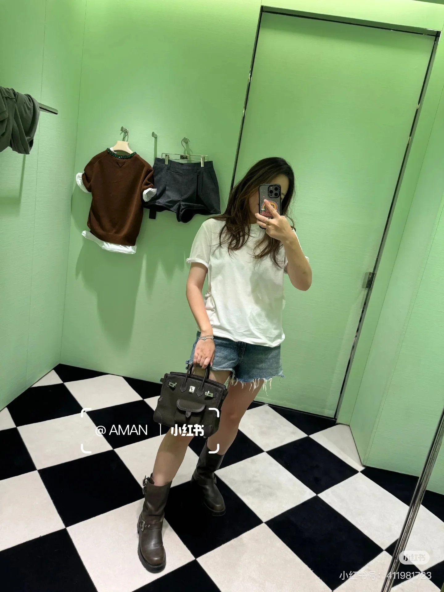 프라다 레터 로고 3D 엠보싱 반팔 티셔츠 26 SS 상세 이미지 5