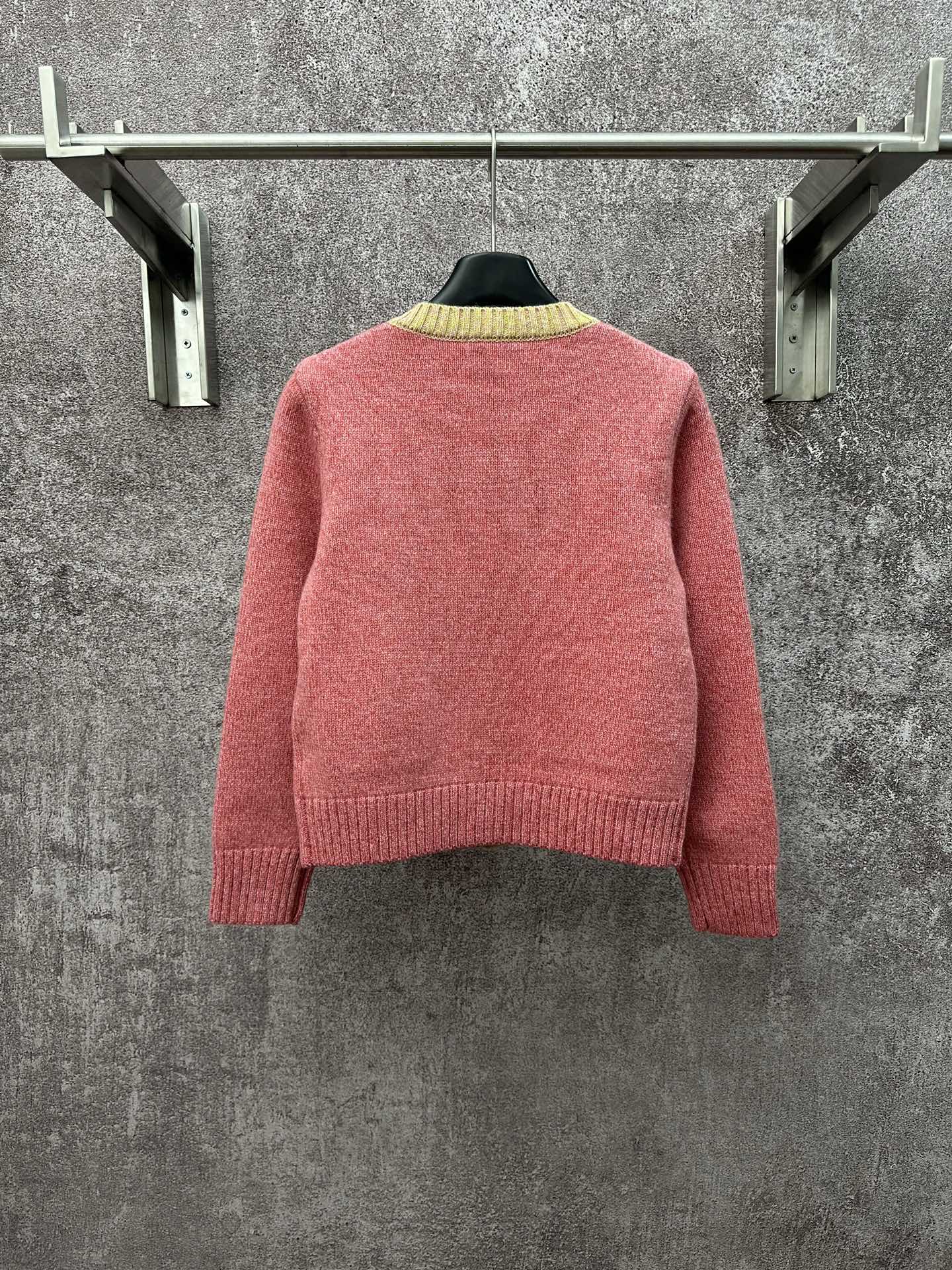 샤넬 코랄 핑크 울 혼방 가디건 상세 이미지 2