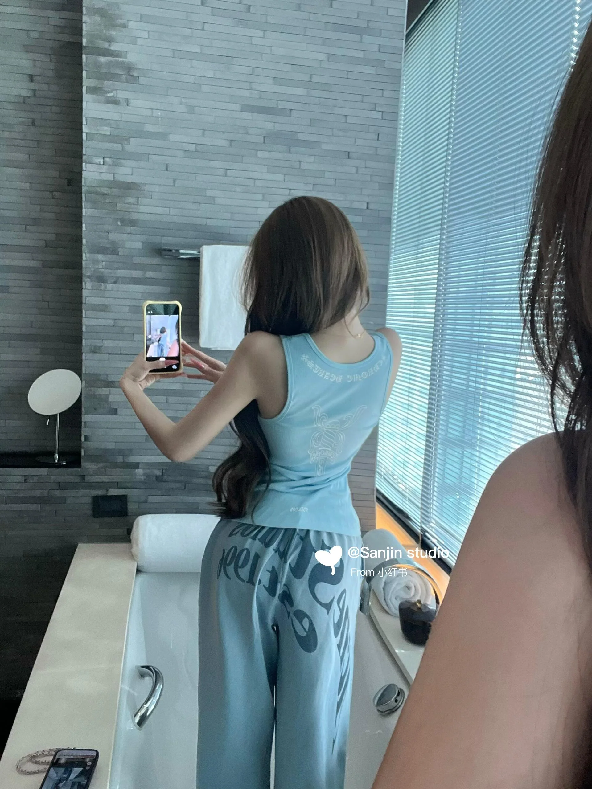 크롬하츠 블루 소드 크롭 반팔 티셔츠 상세 이미지 5
