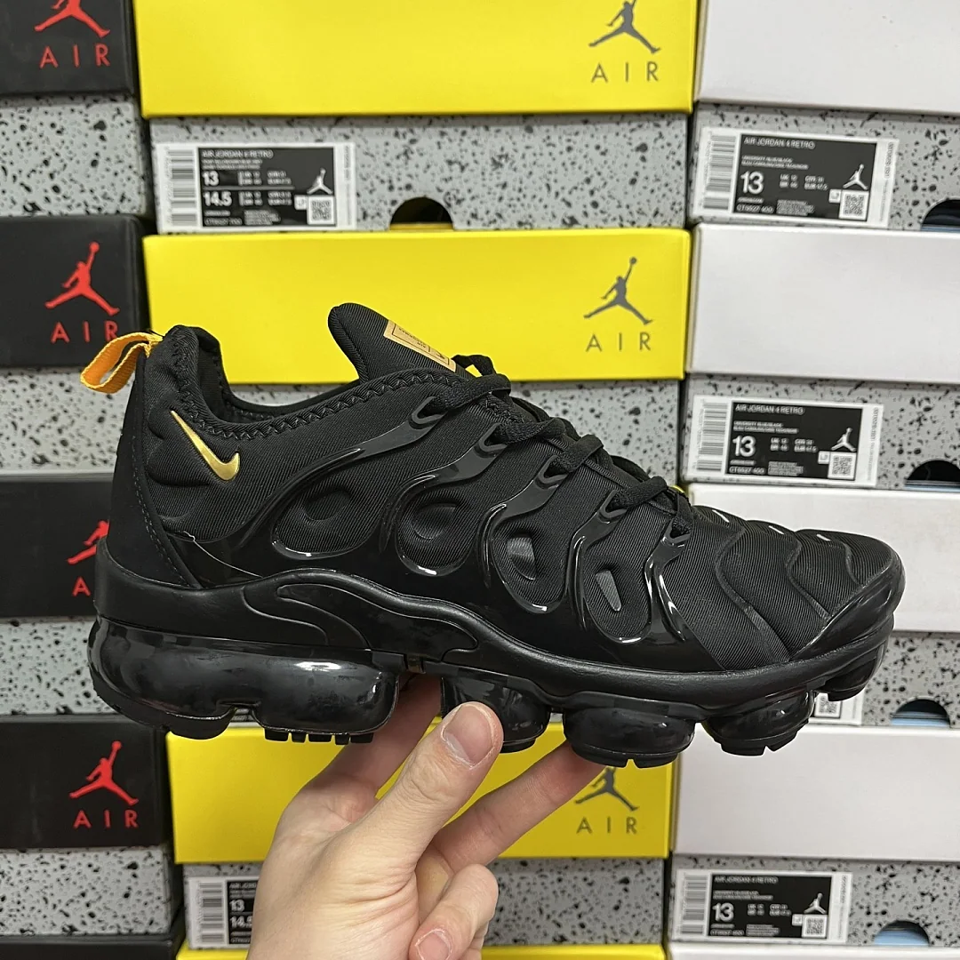 나이키 [OT] 에어 베이퍼맥스 플러스 블랙 골드 DH1063-001 201573 Nike Air VaporMax Plus 상세 이미지 2