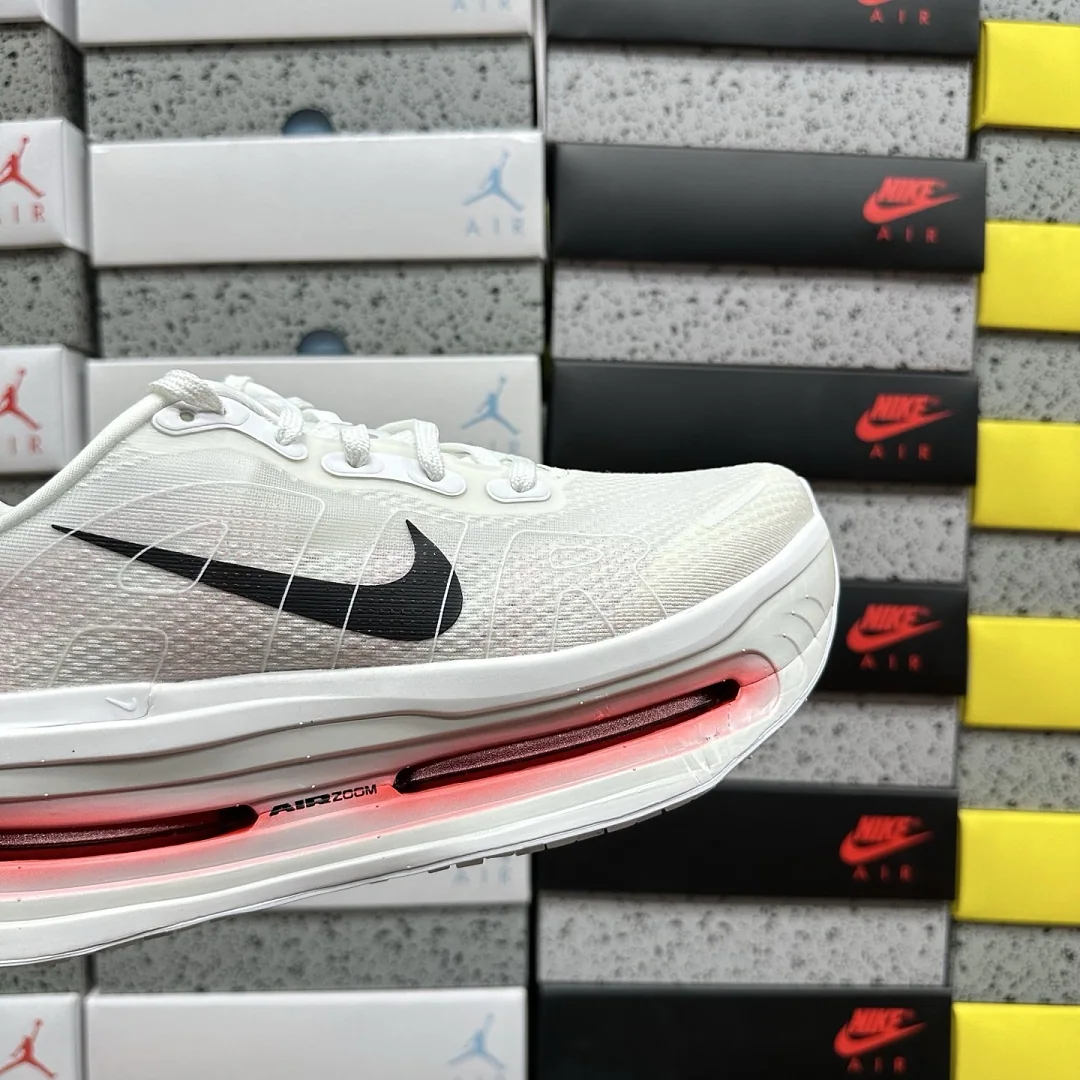 나이키 [M] 보메로 프리미엄 HQ2050-103 201654 Nike Vomero Premium White Bright Crimson 상세 이미지 3