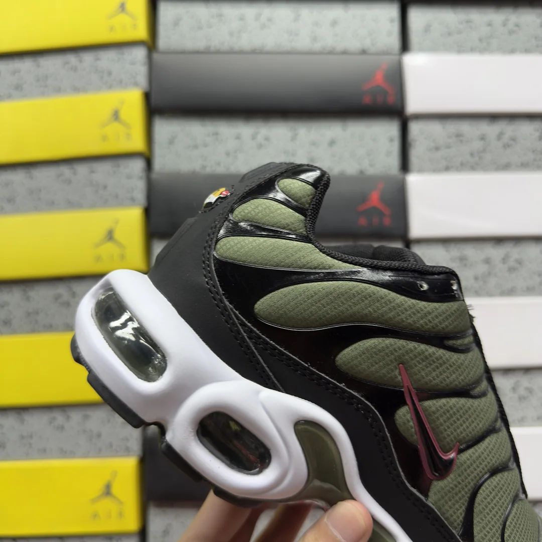 나이키 [BD] 에어 맥스 플러스 FB9722-300 201854 Nike Air Max Plus Cargo Khaki Phantom 상세 이미지 7