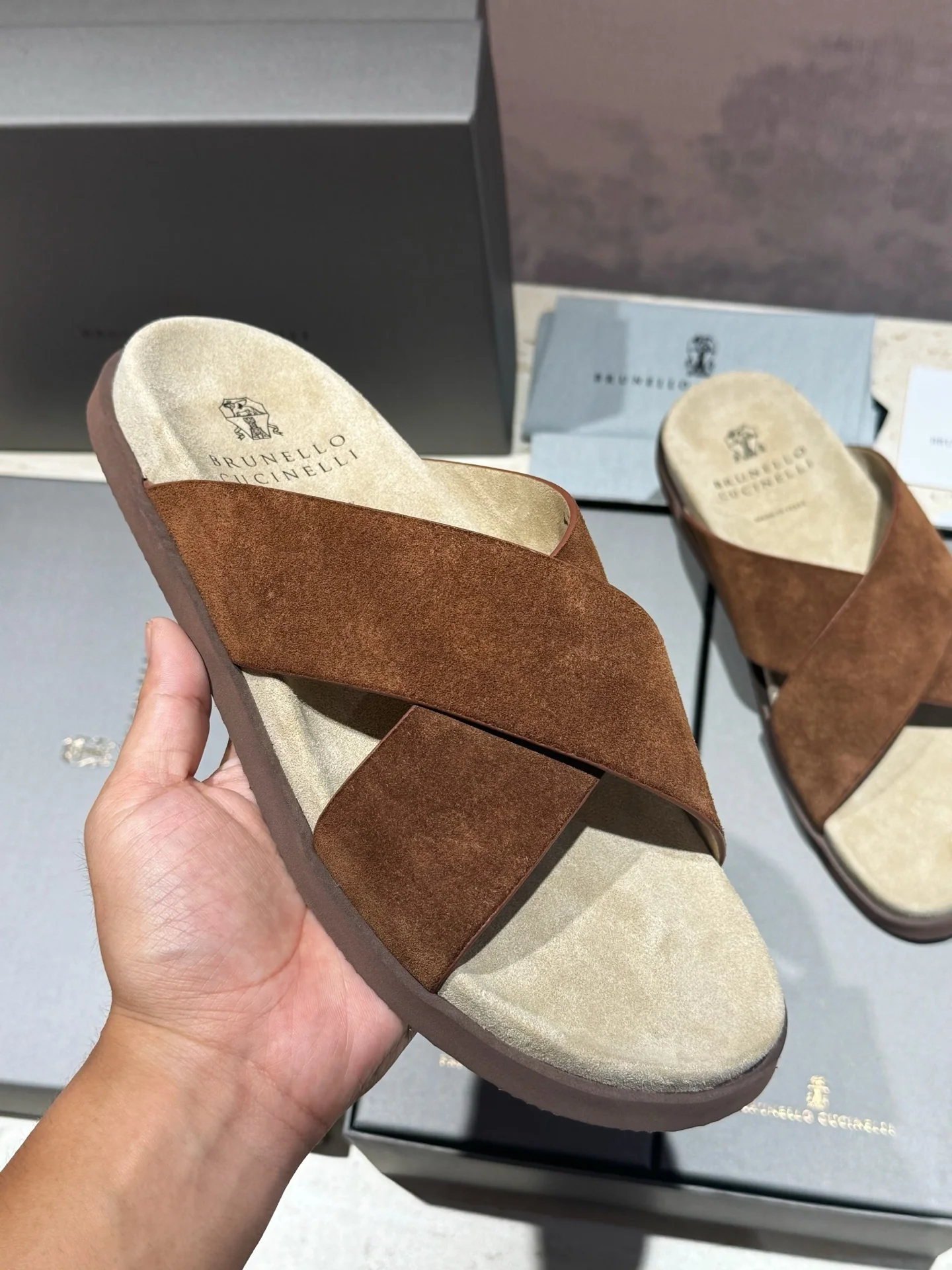 브루넬로쿠치넬리 남성 스웨이드 샌들 149280