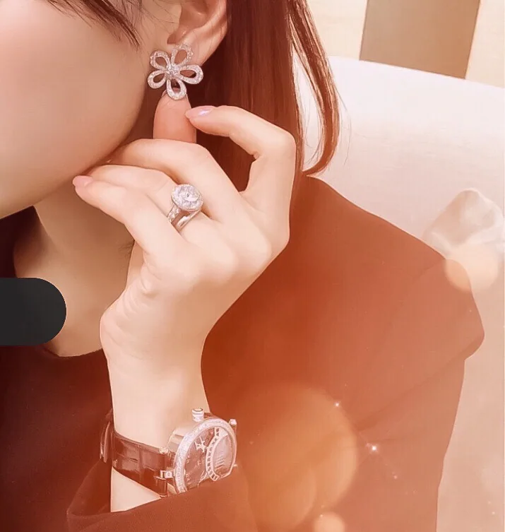 반클리프앤아펠 플라워 레이스 반지 상세 이미지 9