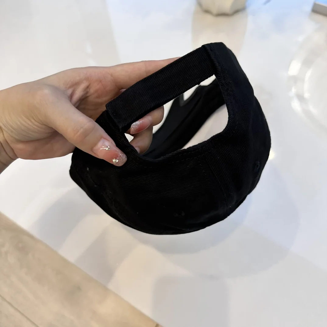 발렌시아가 절개 배색 베이스볼캡 상세 이미지 8