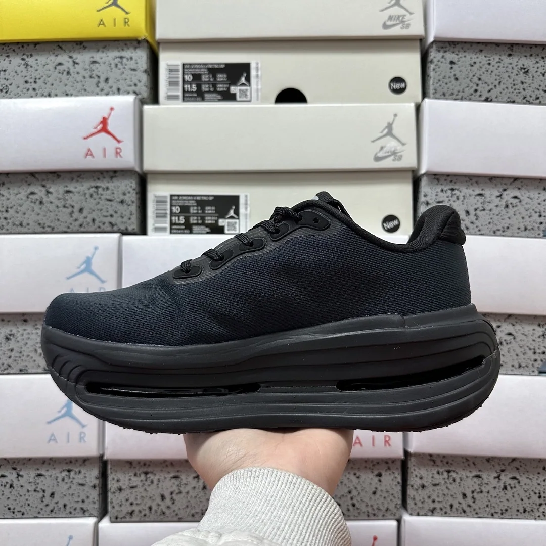 나이키 [5A] 보메로 프리미엄 SP IQ0627-001 201610 Nike Vomero Premium SP Black Mini Chrome 상세 이미지 2