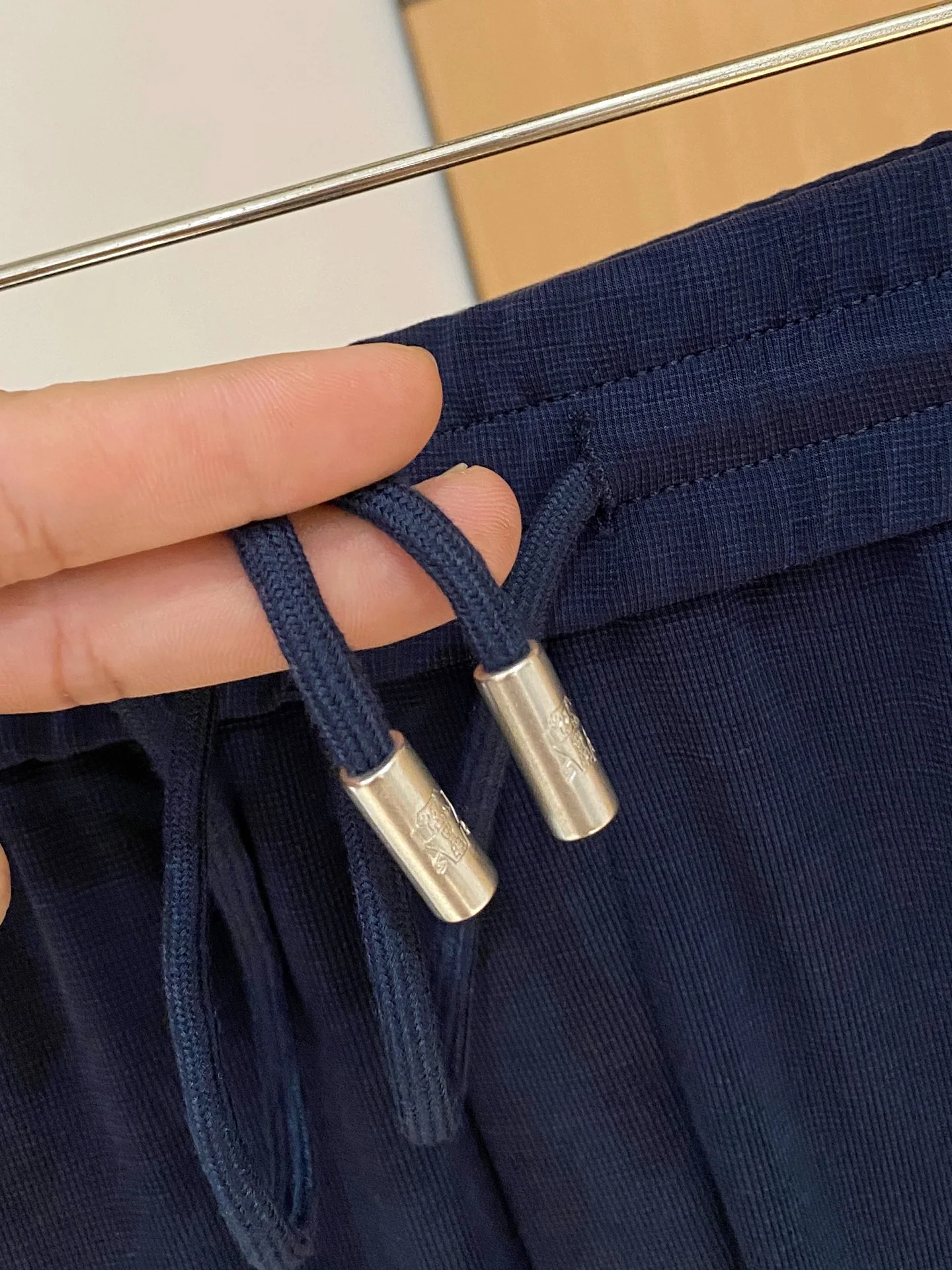 브루넬로쿠치넬리 에어리 라이스그레인 체크 린넨 남성 바지 상세 이미지 7