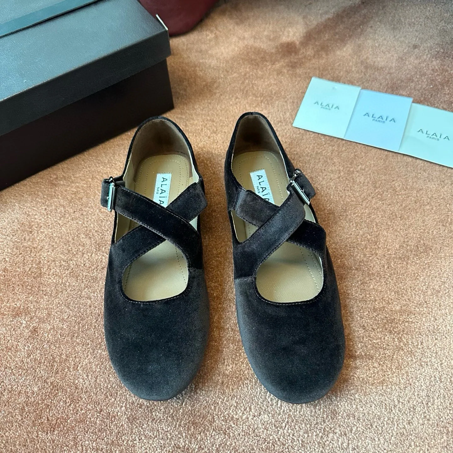 알라이아 꼬임 발레리나 슈즈 120449