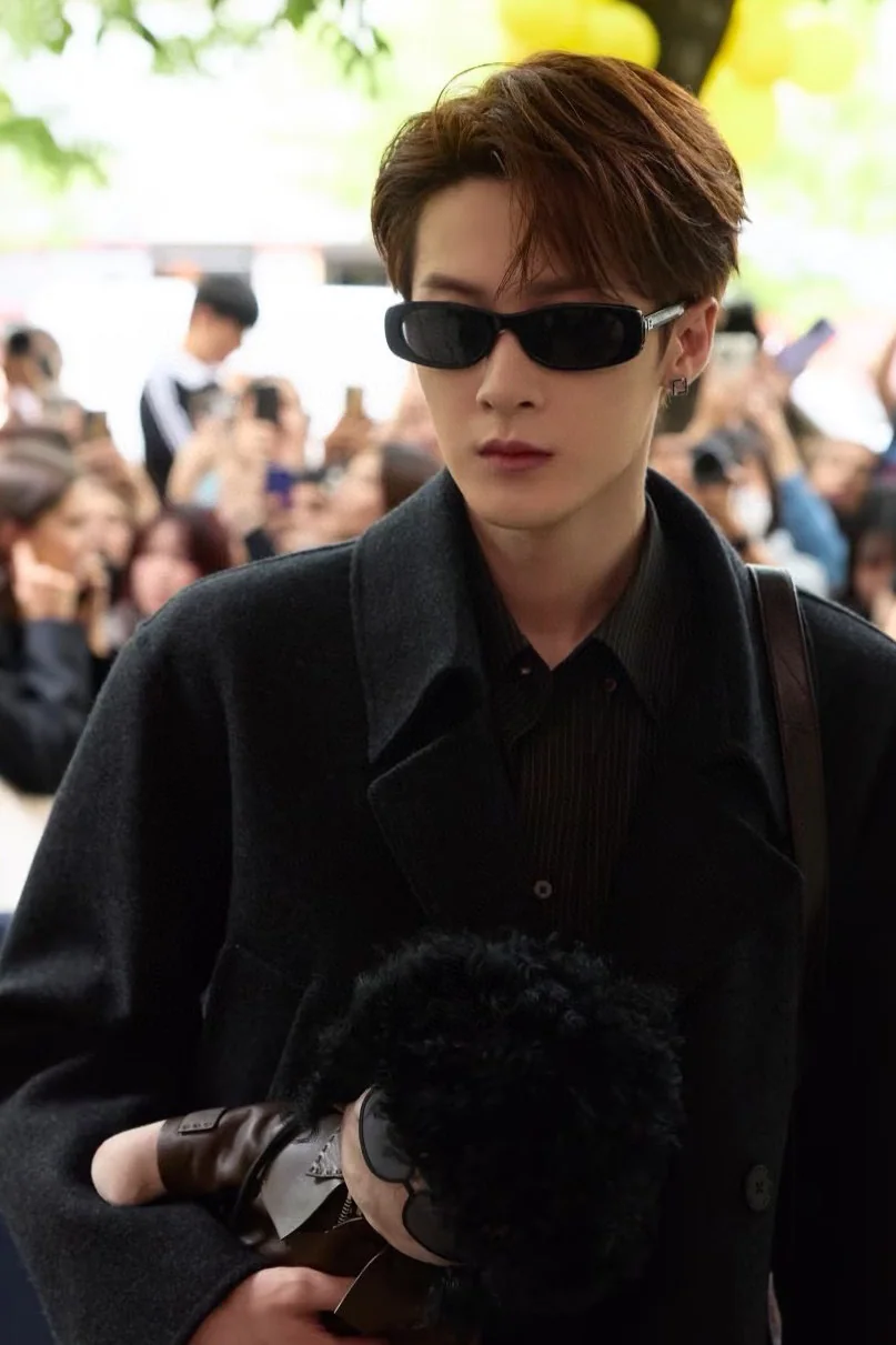 펜디 선글라스 74208 Fendi Sunglasses 상세 이미지 1