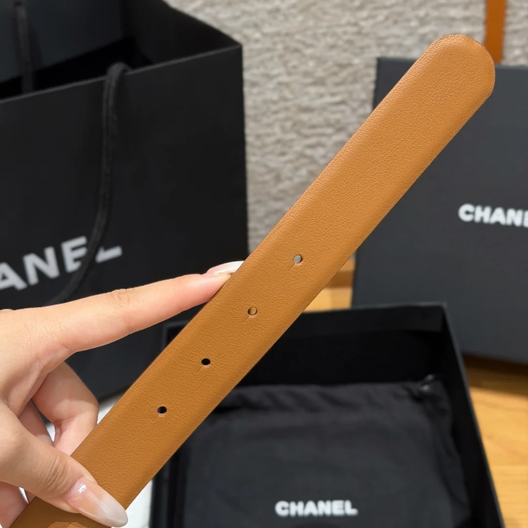 샤넬 리버시블 카프스킨 버클 벨트 상세 이미지 8