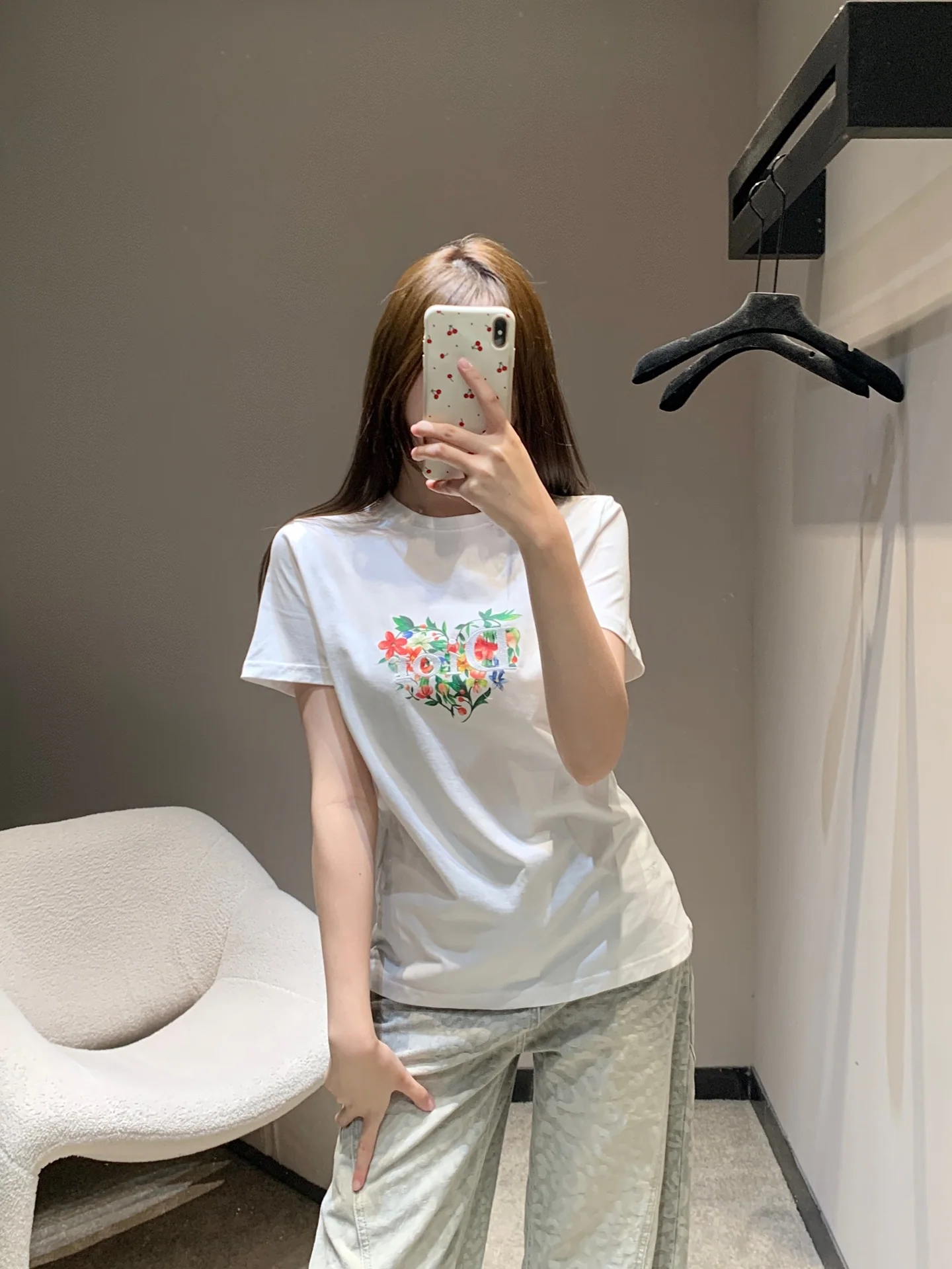 디올 레터 자수 하트 플로럴 반팔 티셔츠 26 SS 상세 이미지 1