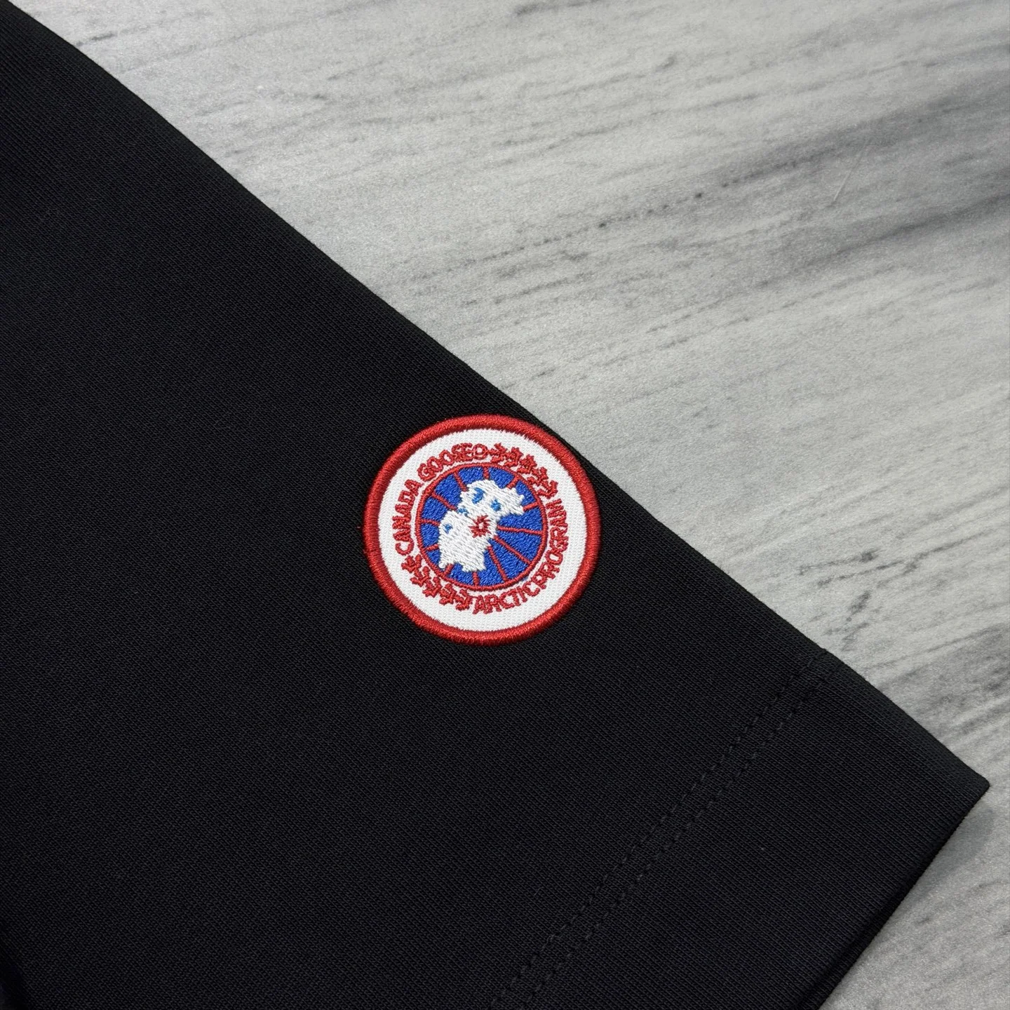 캐나다구스 남성 로고 반팔 티셔츠 상세 이미지 8
