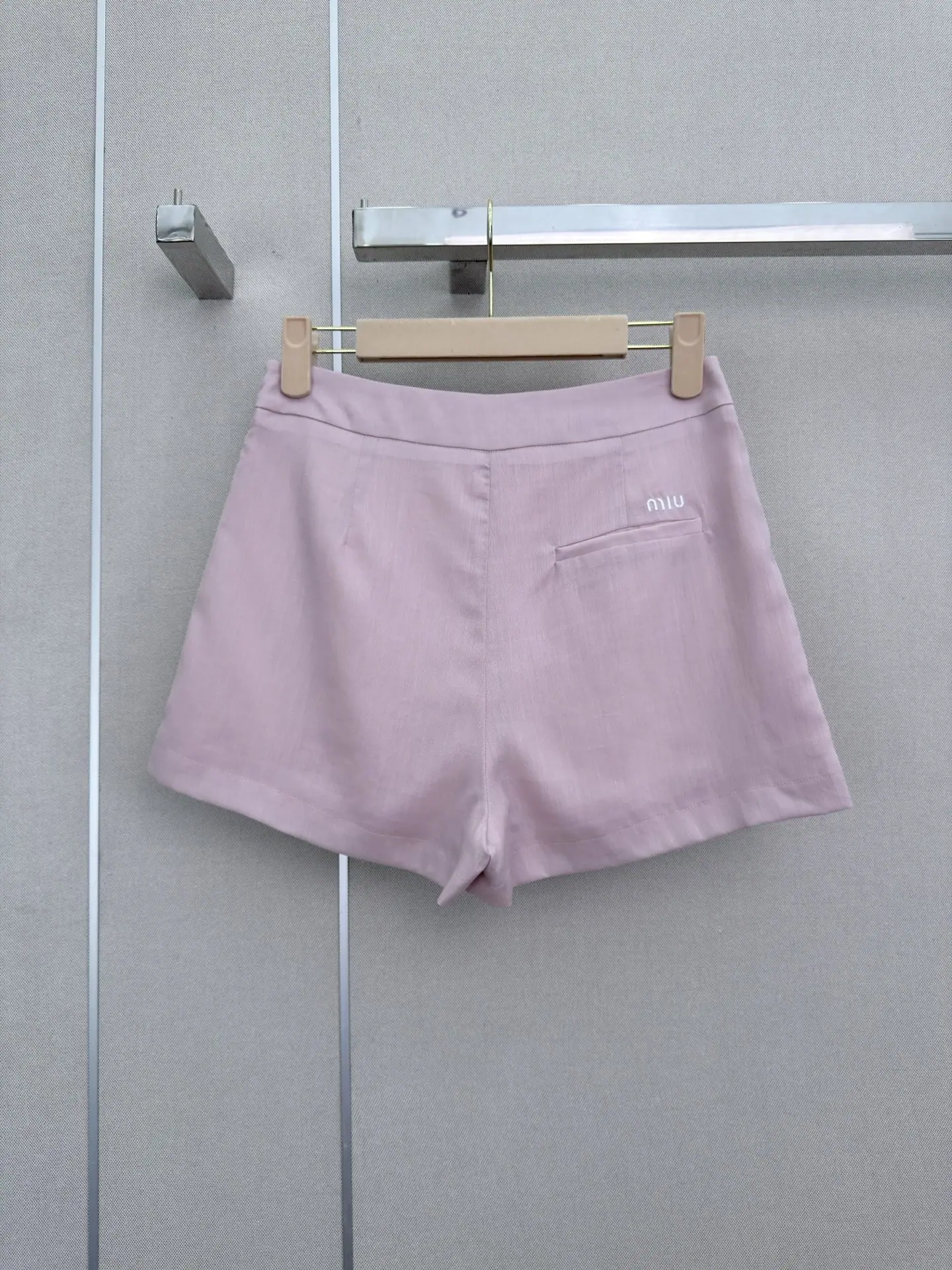 미우미우 카라 반팔 셔츠 반바지 세트 상세 이미지 8
