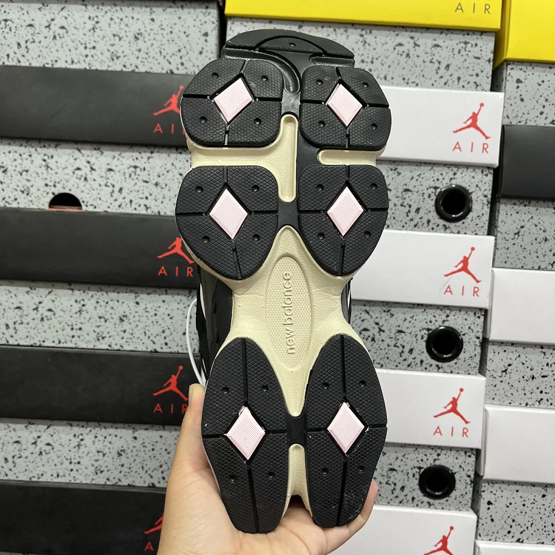 뉴발란스 [C] 9060 U9060JBR 202222 New Balance 9060 상세 이미지 9