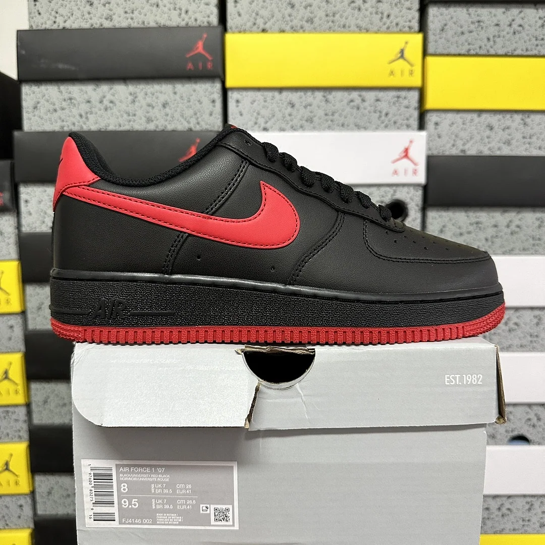 나이키 [G] 에어 포스 1 로우 블랙 레드 FJ4146-002 201765 Nike Air Force 1 Low '07 LV8 Vamps
