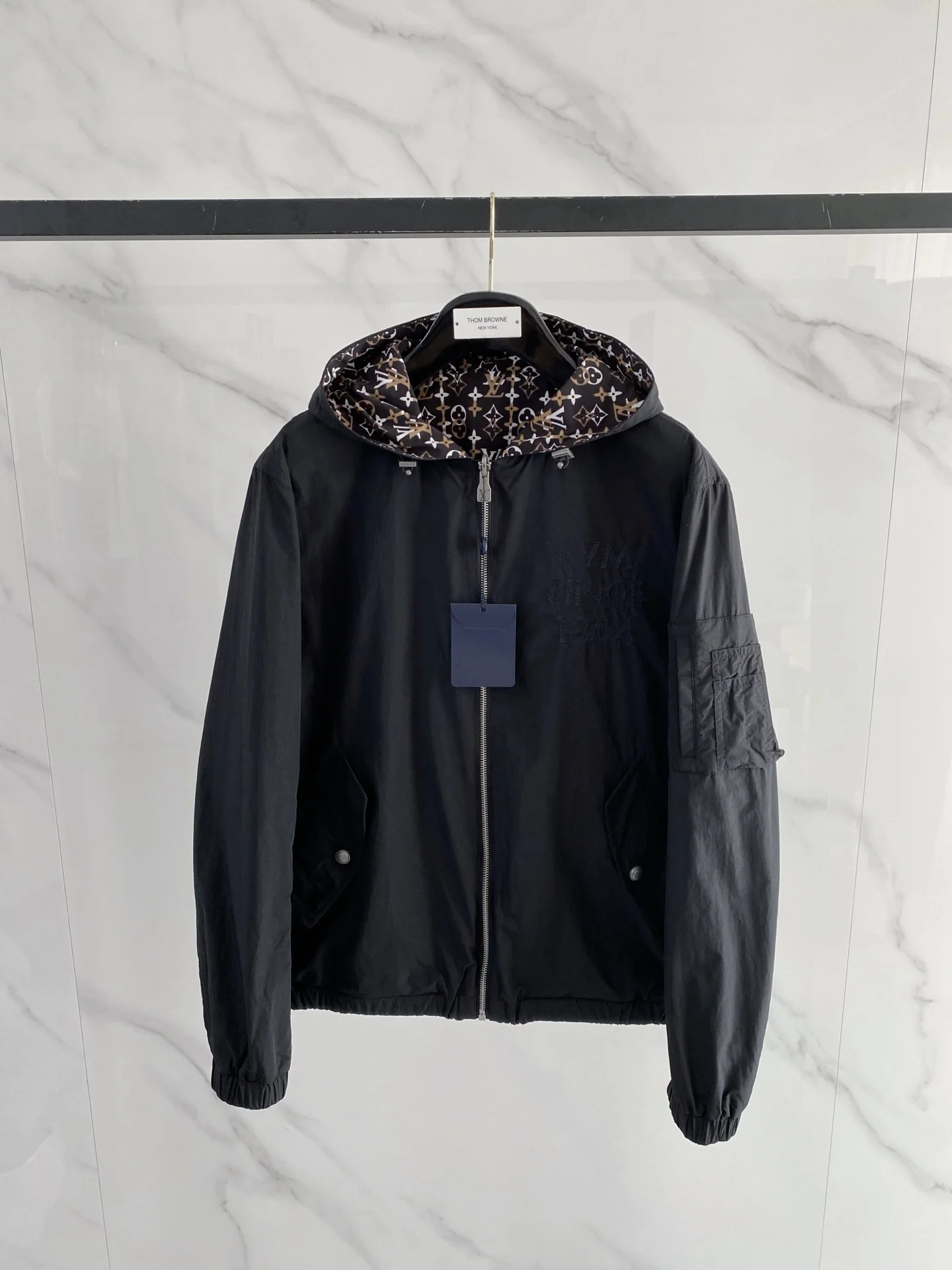 루이비통 2026 S/S 런웨이 클래식 가죽 라벨 재킷 19387 Louis Vuitton 상세 이미지 1